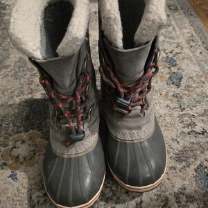 Sorel Youth Boys Waterproof Warm Winter Boots Size 4
